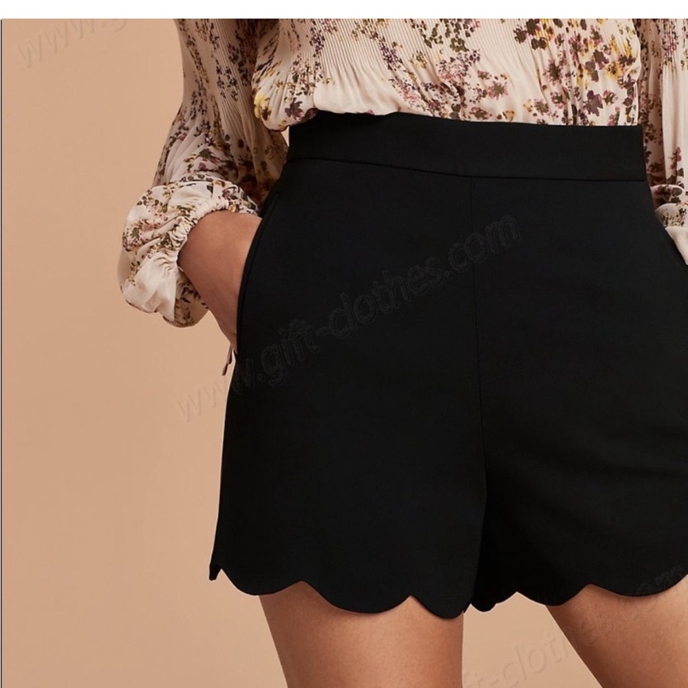 Aritzia Black High Waist Women Shorts